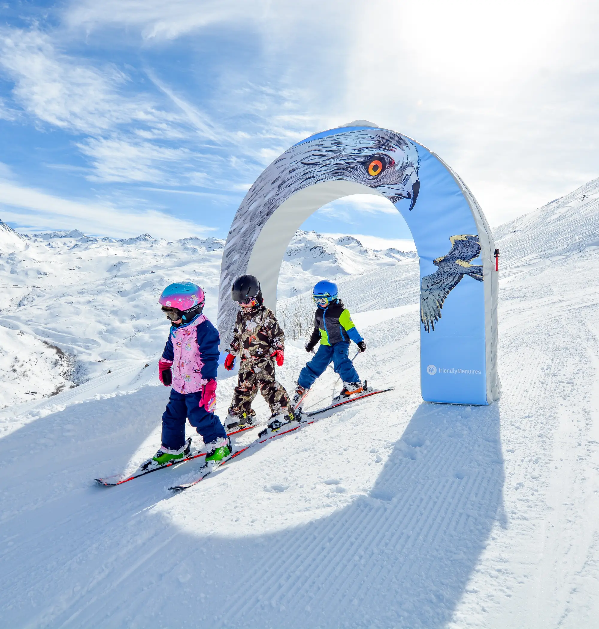 Nos conseils Ski pour un séjour à la montagne en toute tranquillité : le matériel de ski pour enfants  - CGH Résidences 